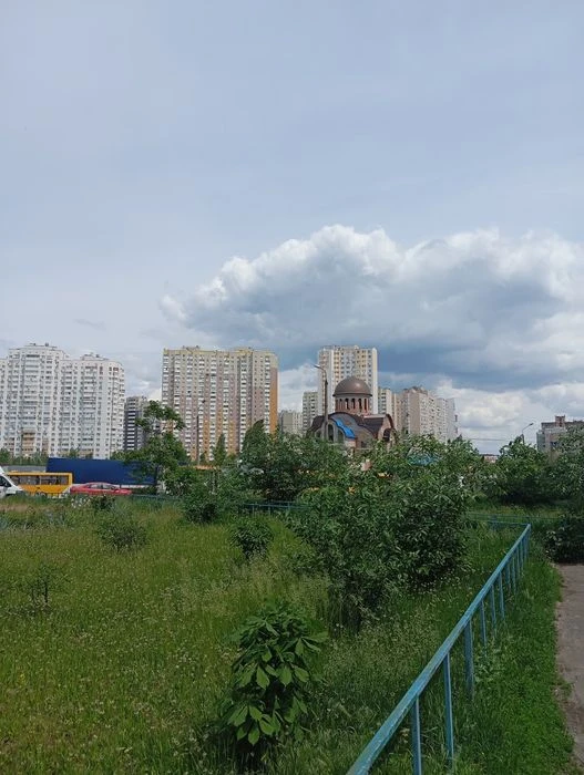 Милославская 19 Продажа трёхкомнатная 2 эт, 66туе