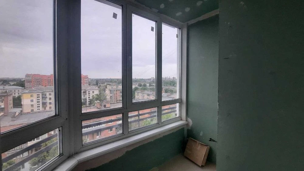 Продам дворівневої 3-х кімнатної квартиру у новобудові трк К