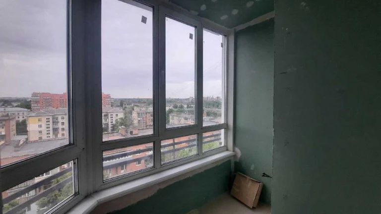 Продам дворівневої 3-х кімнатної квартиру у новобудові трк К