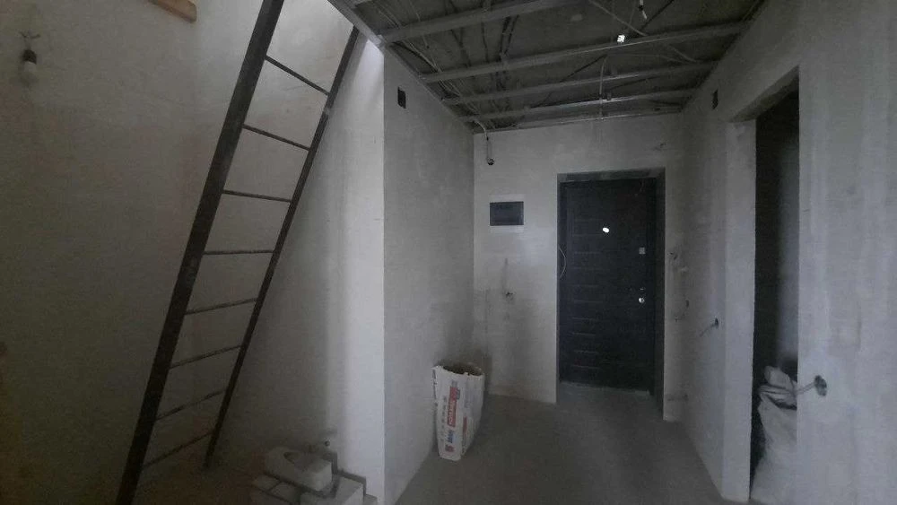 Продам дворівневої 3-х кімнатної квартиру у новобудові трк К