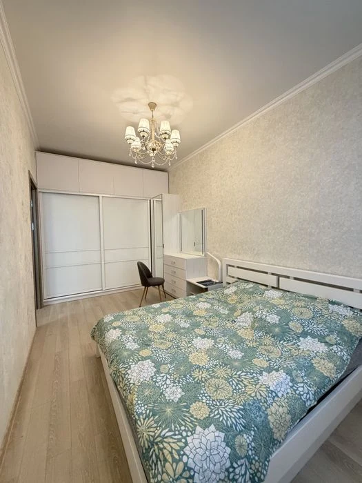 В Продажу 2 к к в Центрі на вул. Великій Морській з євроремо