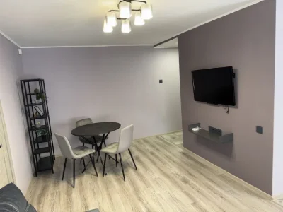 Продам 2 комнатную квартиру с ремонтом, мебелью и техникой.