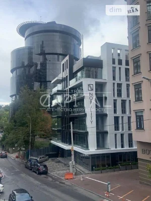 Продаж 3к квартири 102 кв. м на вул. Болсуновська 21 • ID 34
