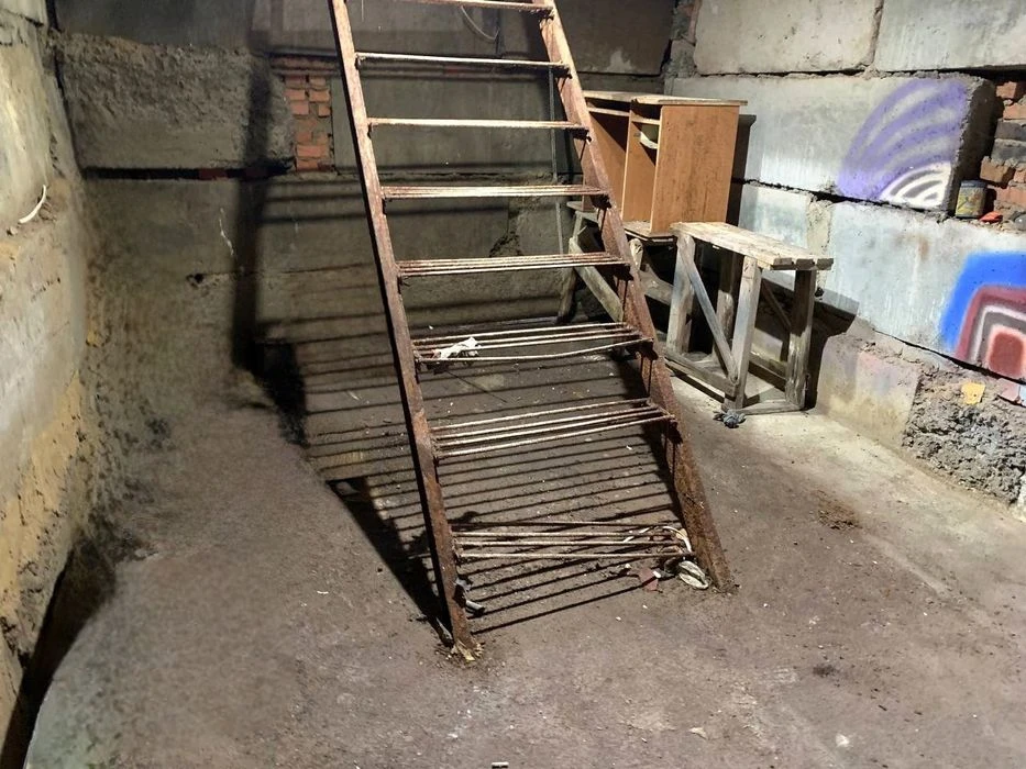 Продається гараж-склад