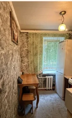 Продам 1 кімнатну квартиру по Кн.Острозького