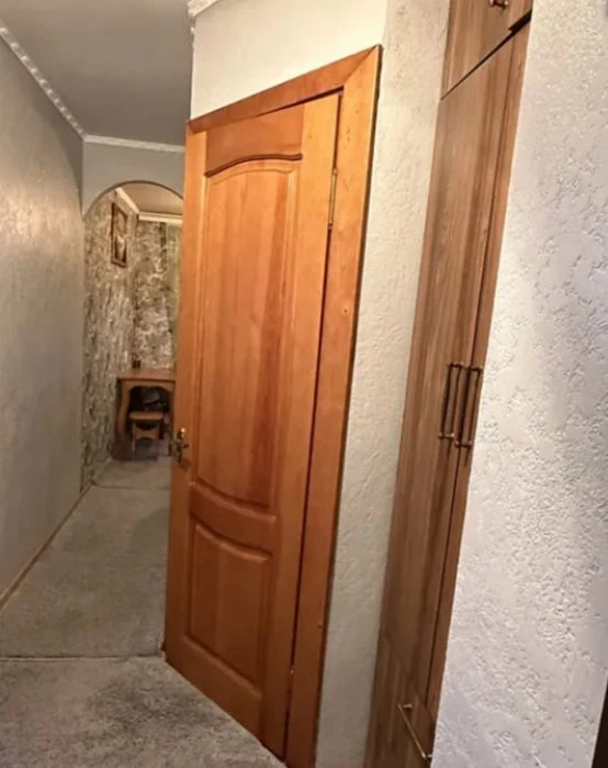 Продам 1 кімнатну квартиру по Кн.Острозького