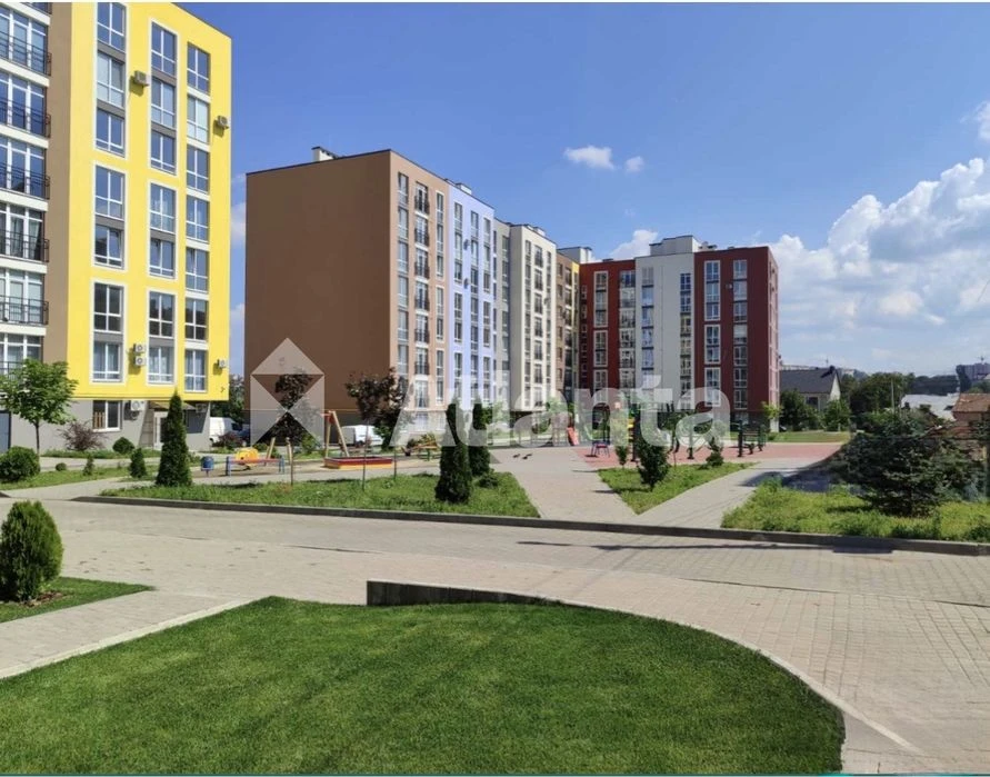 Продаж 3 кім новобуд, здача 28й рік (розтермінування)