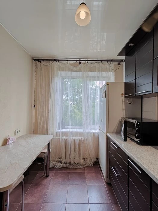 Продам 3-к кв с ремонтом с супер локацией по ул Калиновой/р-