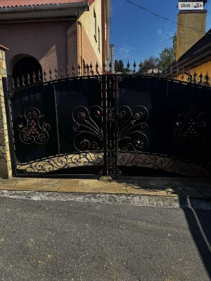 Продаж Частина будинку Центр