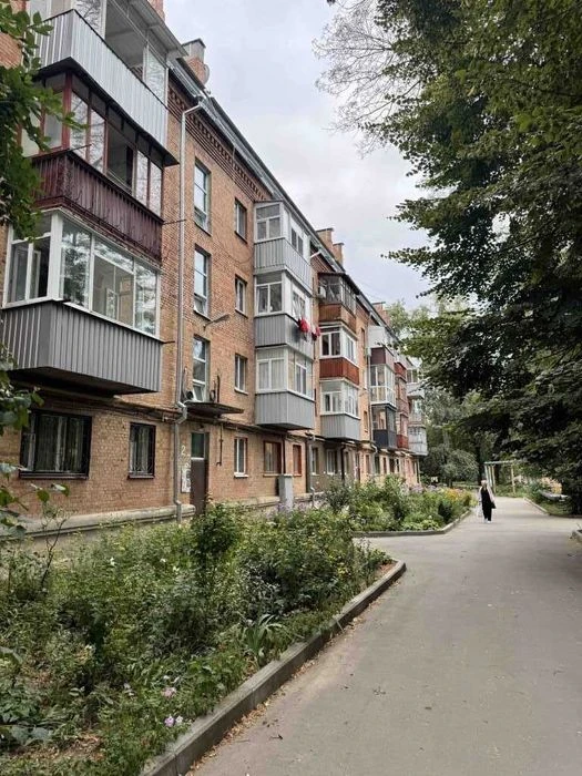 2к квартира 40м2, ЦЕГЛА, м-н 5 школа