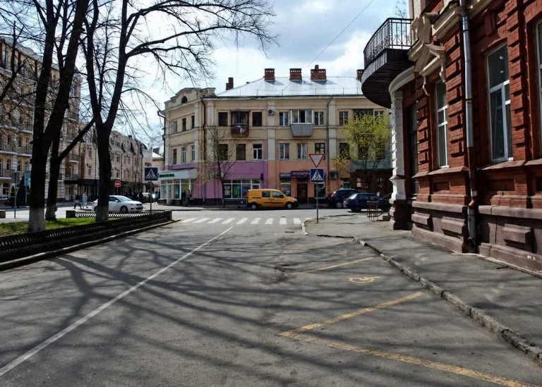 Продаж 3 кімнатної квартири. Центр. Вул. Гоголя. Біля Колоса