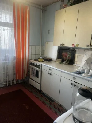 Продам квартиру. Тополь 2