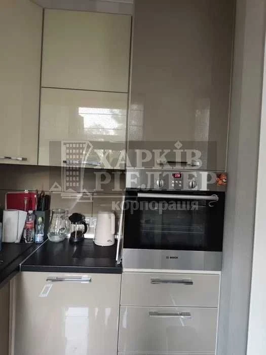 D1C  Продам 3 кімнатну квартиру в Центрі міста, проспект Нез