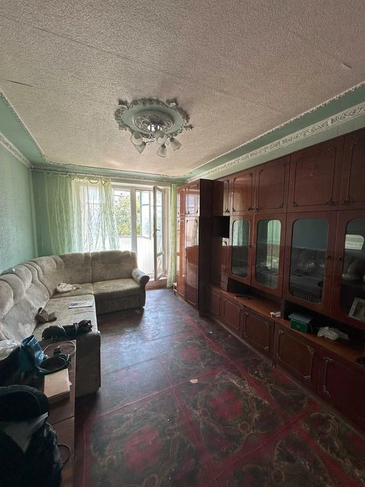 Продам 3-х кімнатну квартиру, 7 хвилин від метро Студентська