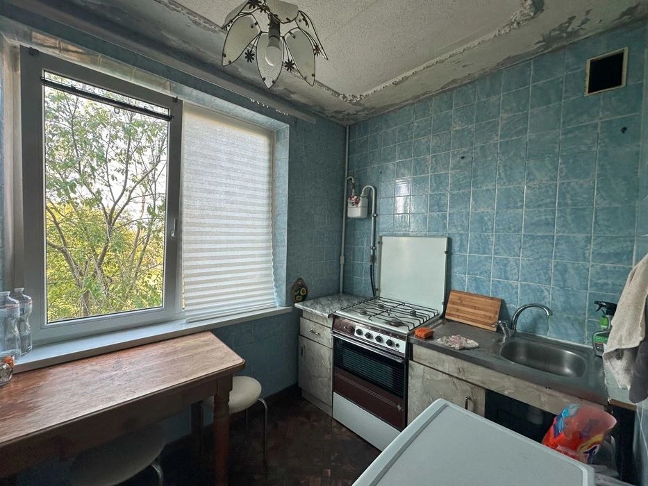 Продам 3-х кімнатну квартиру, 7 хвилин від метро Студентська