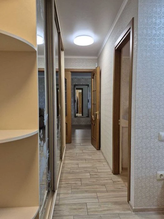 2-кімнатна квартира з капітальним ремонтом на вул. Європейсь