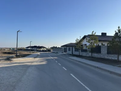 Ділянка в місті Рівне, поруч ставок