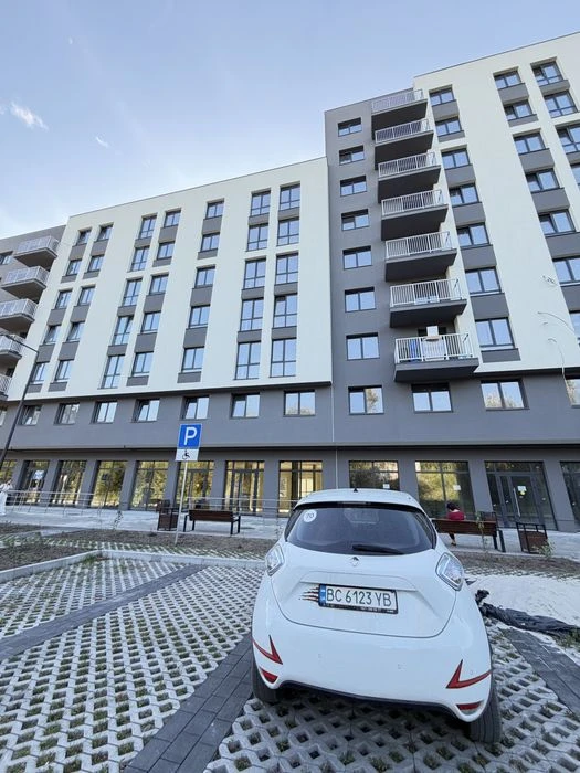 Продаж 1 кім. Квартири ЖК Франко вул. Величковського 84