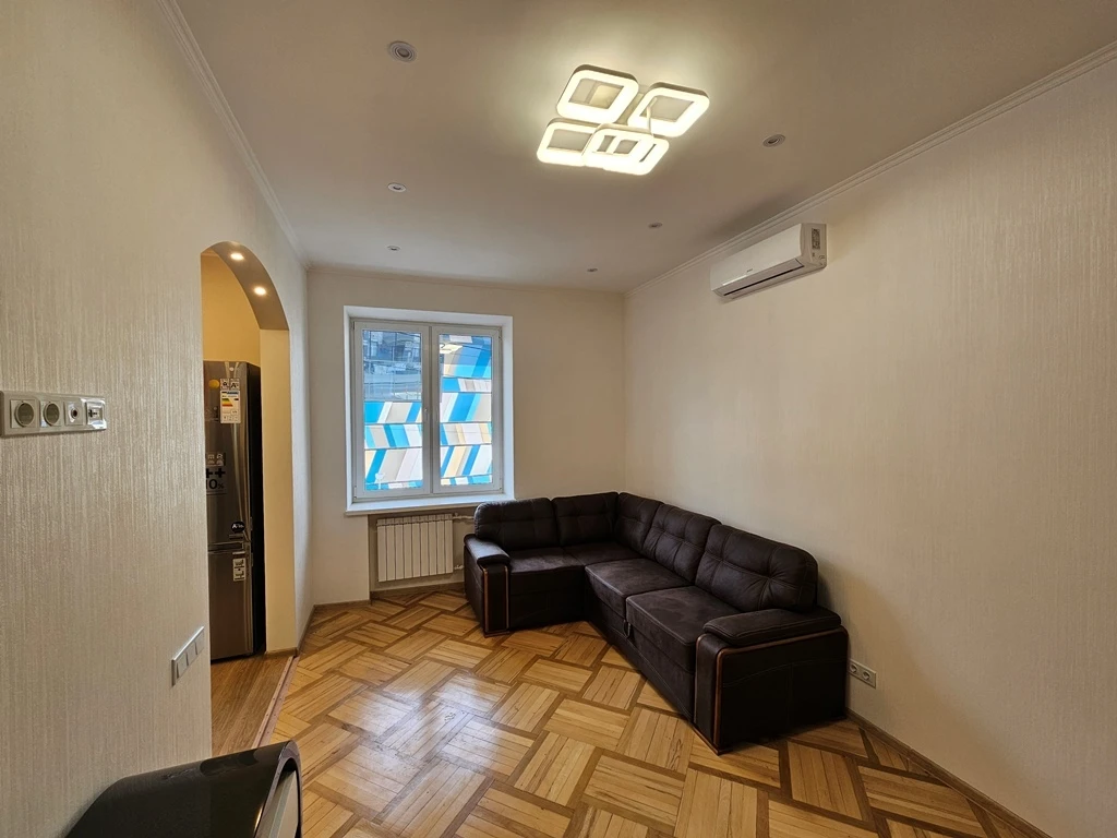 Продажа 3-комнатной квартиры 70 м², Иоанна Павла II ул., 7