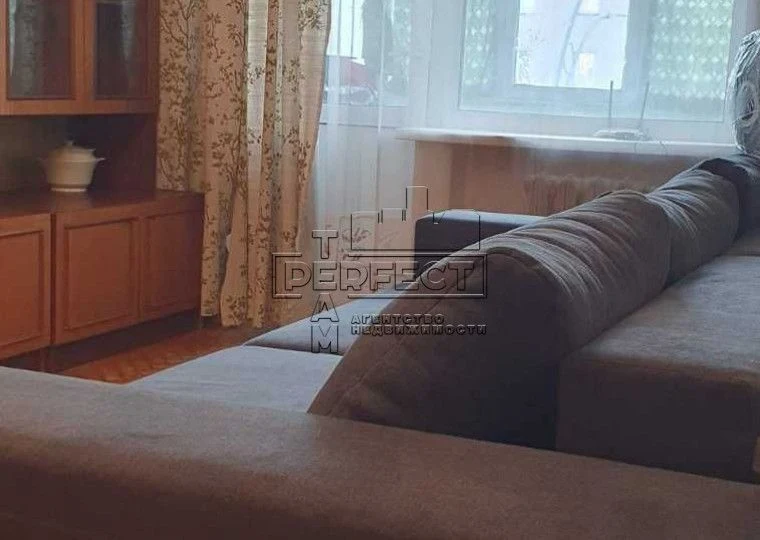 Продаж 1к квартири Празька 31 / Пражская 31