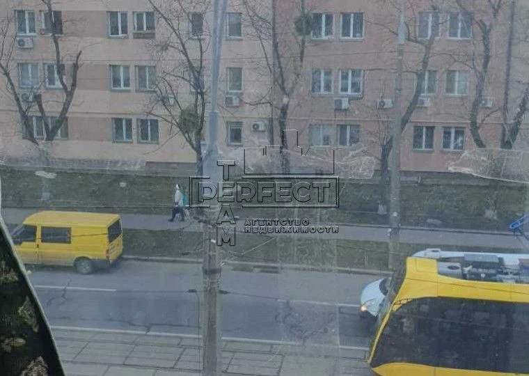 Продаж 1к квартири Празька 31 / Пражская 31