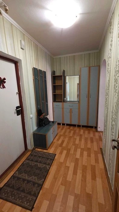 Продам простору 2-кімнатну квартиру, Київ, вул. Вишняківська