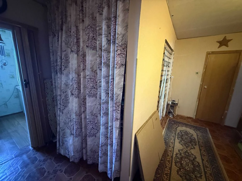 Двокімнатна квартира на Таїрова Газ Цегляний будинок