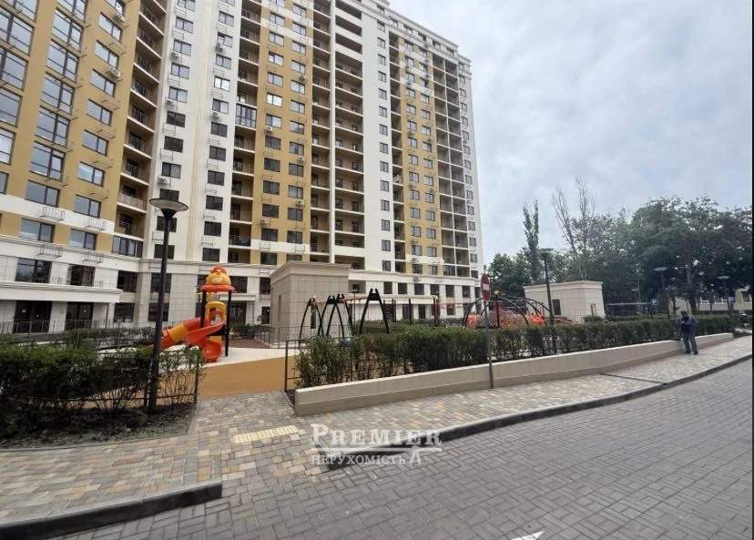 3 кімнатна 90м2 Академіка Глушко Академіка Корольова Панорам