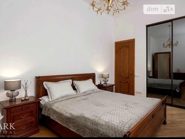 Продаж 4к квартири 156 кв. м на вул. Саксаганського • ID 347