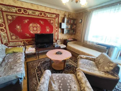 Продається 3-кімнатна квартира біля метро Деміївська, вул. Ф