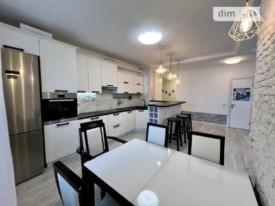 Продаж 3к квартири 109.9 кв. м на вул. Чавдар Єлизавети 11 •