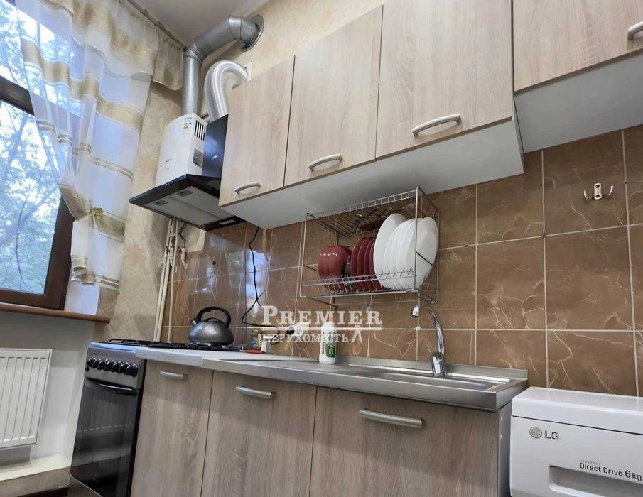 2-кімнатна квартира з ремонтом 6ст В.Фонтану