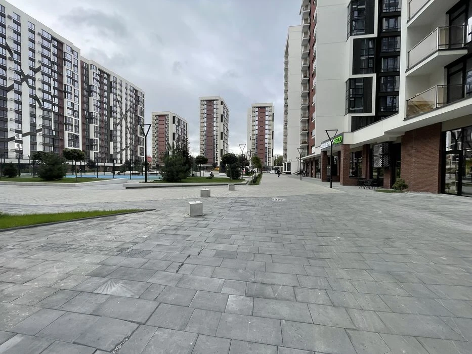 Продаж квартири з ремонтом уЖК Манхетин біля озера