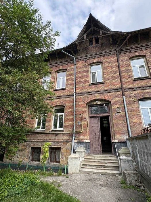 Продаж 2 кім. квартири вул. Мечникова
