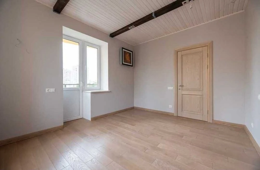 Sale of a 3-room premium comfort apartment, in which no one