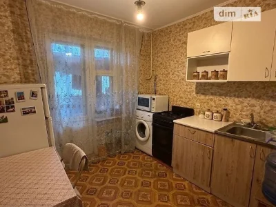 Продаж 3к квартири 70 кв. м на вул. Костянтина Данькевича 1/