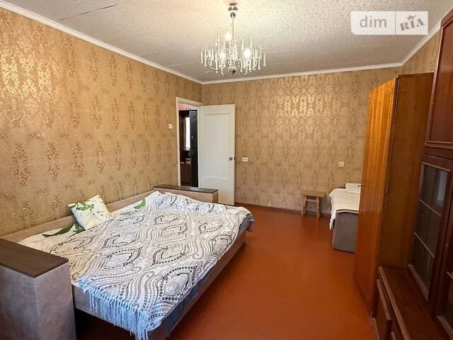 Продаж 3к квартири 70 кв. м на вул. Костянтина Данькевича 1/