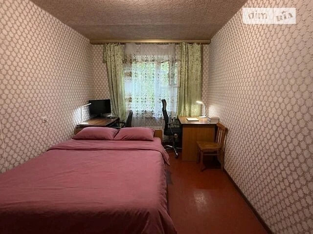 Продаж 3к квартири 70 кв. м на вул. Костянтина Данькевича 1/