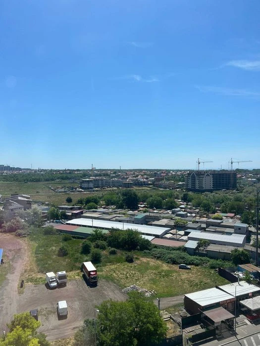 Продам квартиру свободной планировки жк Lоve