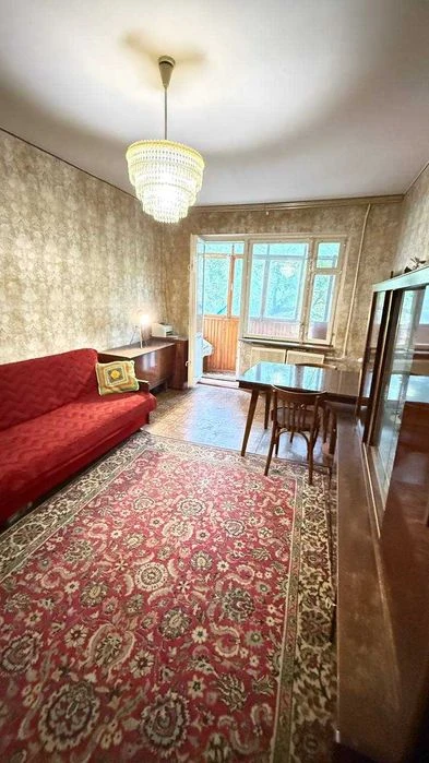 1 кім. Вузовський Люсторфська дорога чешка 35 м на 2 поверсі