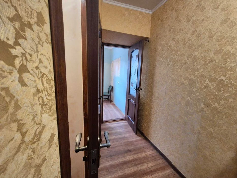 Продаю 2 комнатную квартиру в Лесках! а1