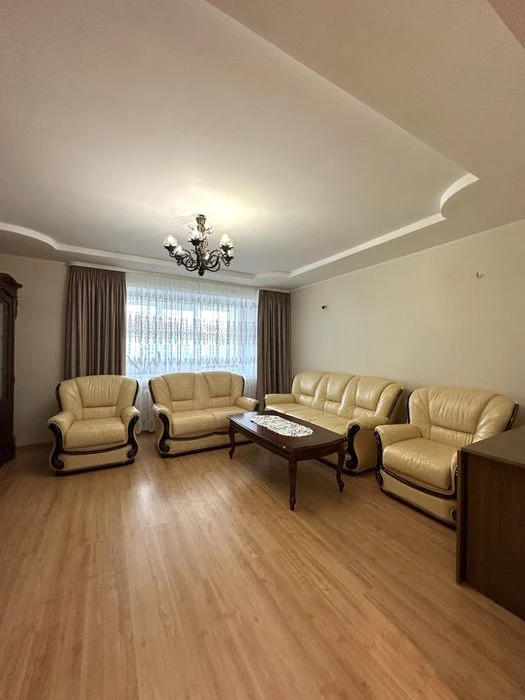 Продаж 3-кімн.квартири на вул.Гулака Артемовського у Луцьку