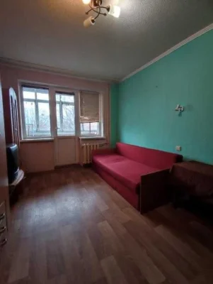 Продається 1 кім.кв. на ХТЗ район ринка