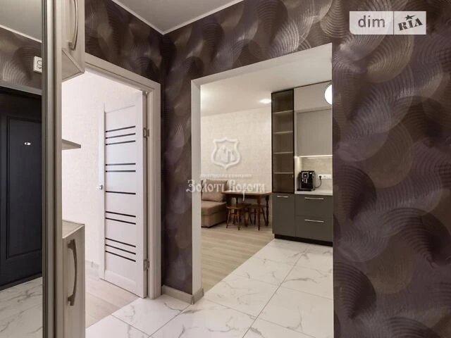 Продаж 1к квартири 48.3 кв. м на вул. Олександра Олеся 2В •