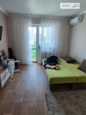 Продаж 3к квартири 70 кв. м на вул. Братства тарасівців 5 •