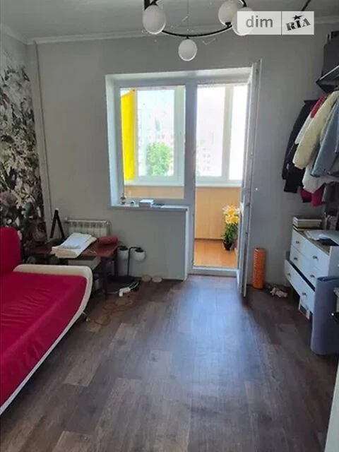 Продаж 3к квартири 70 кв. м на вул. Братства тарасівців 5 •