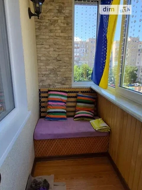 Продаж 3к квартири 70 кв. м на вул. Братства тарасівців 5 •