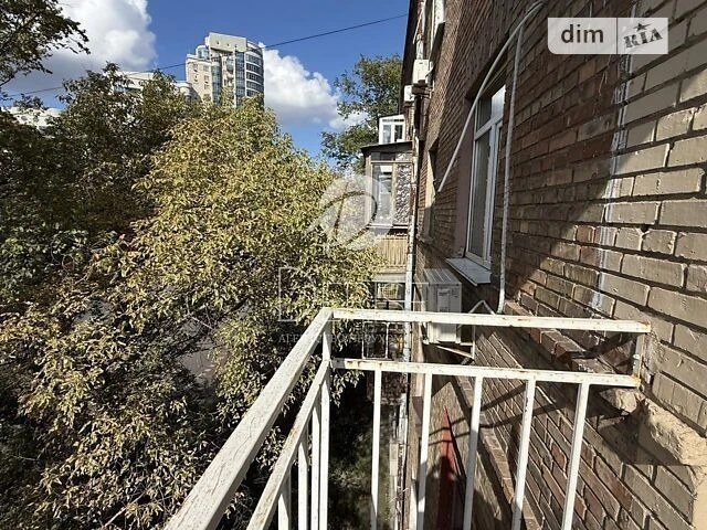 Продаж 1к квартири 50.9 кв. м на вул. Генерала Алмазова 1 •