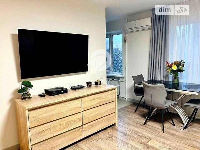 Продаж 3к квартири 64 кв. м на вул. Івана Мазепи 4А • ID 347