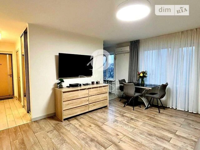 Продаж 3к квартири 64 кв. м на вул. Івана Мазепи 4А • ID 347